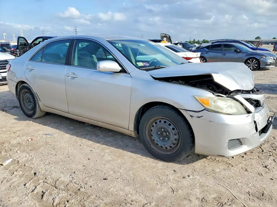 2010 TOYOTA CAMRY LE  