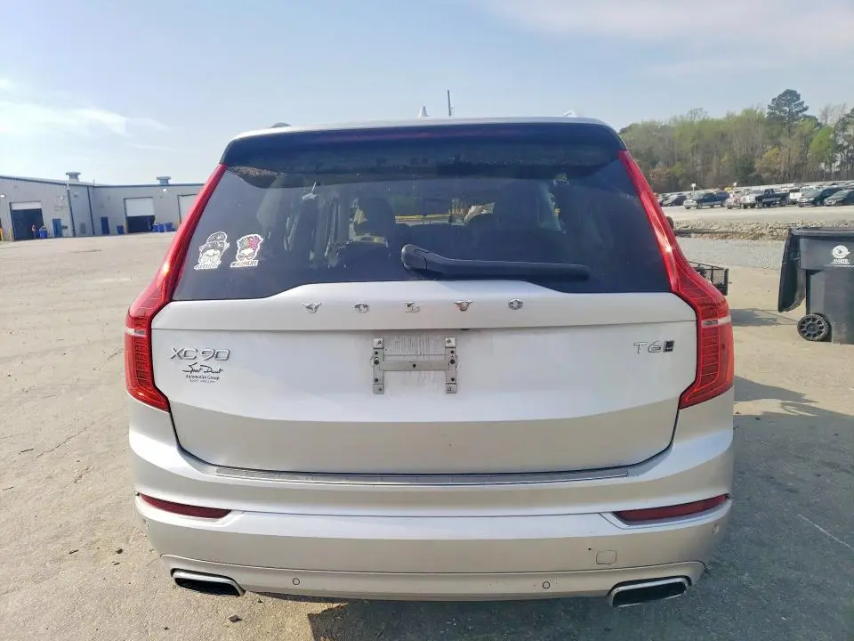 2020 VOLVO XC90 T6 MOMENTUM  