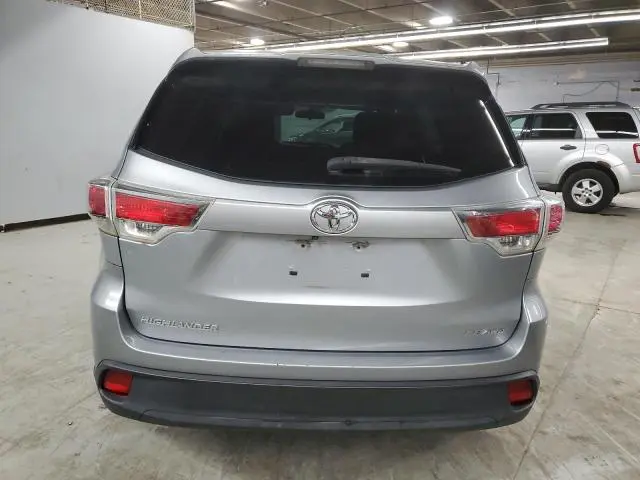 2014 TOYOTA HIGHLANDER LE  