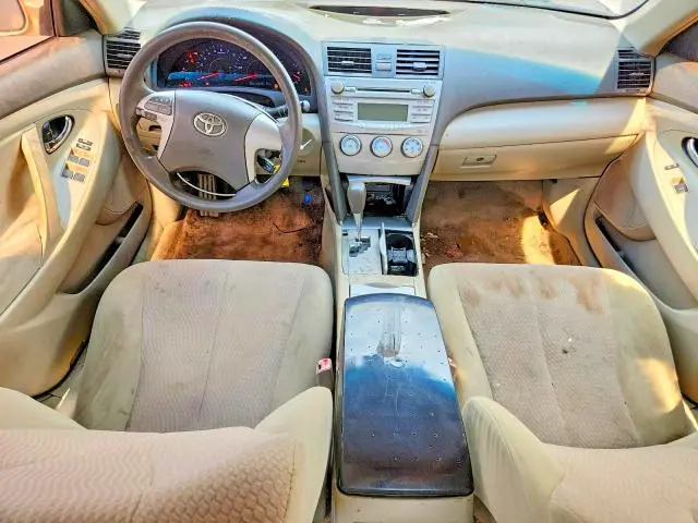 2010 TOYOTA CAMRY LE  
