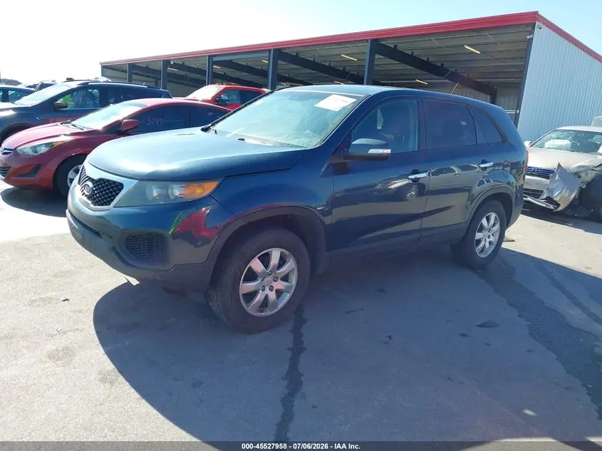 2011 KIA SORENTO LX