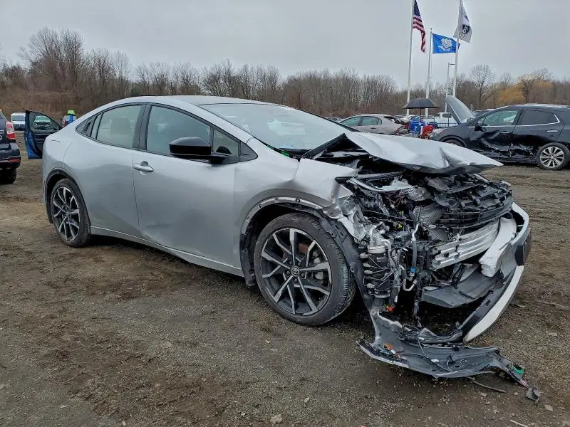 2024 TOYOTA PRIUS PRIME SE  