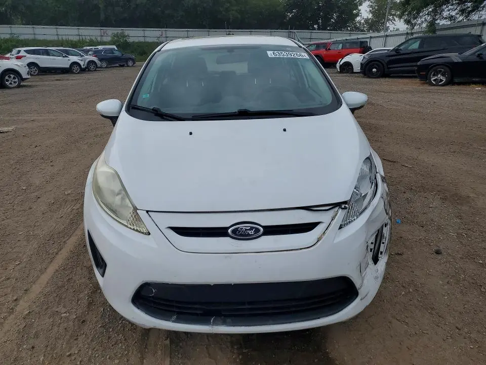 2013 FORD FIESTA SE  