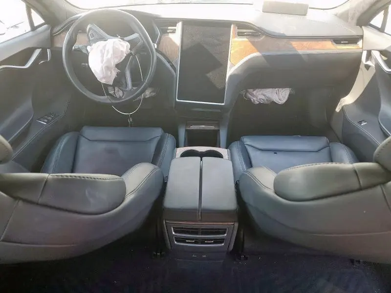 2020 TESLA MODEL S
