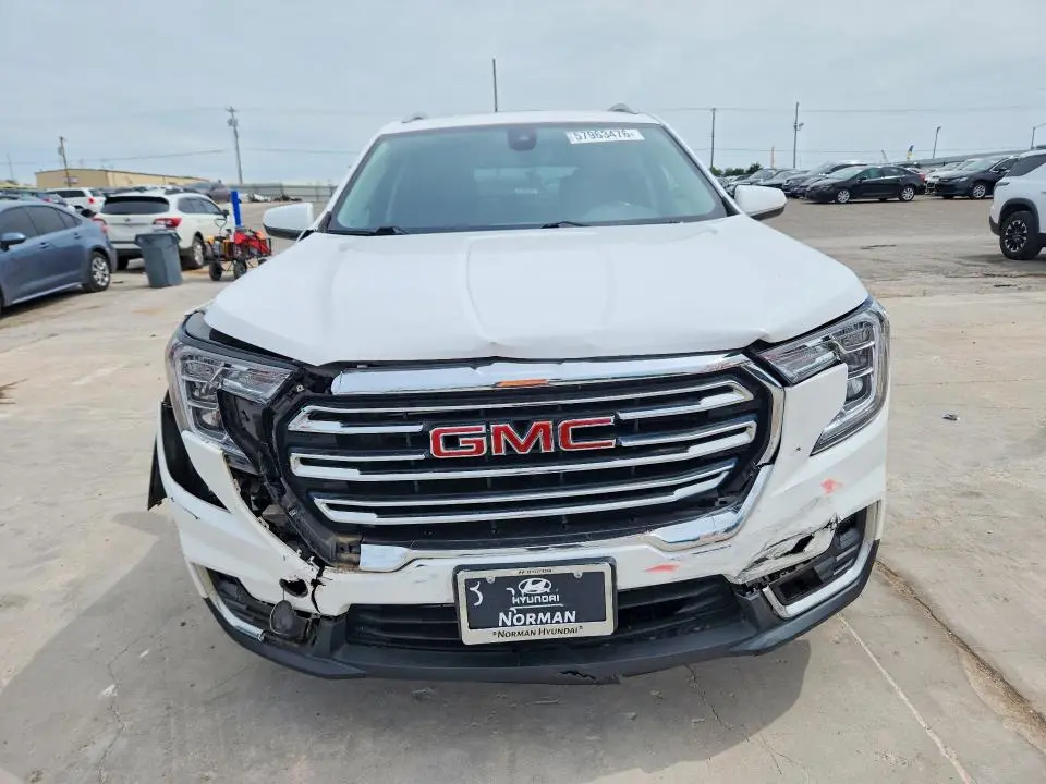 2022 GMC TERRAIN SLT  