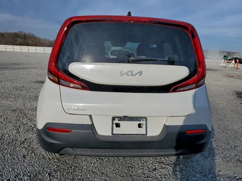 2022 KIA SOUL LX  