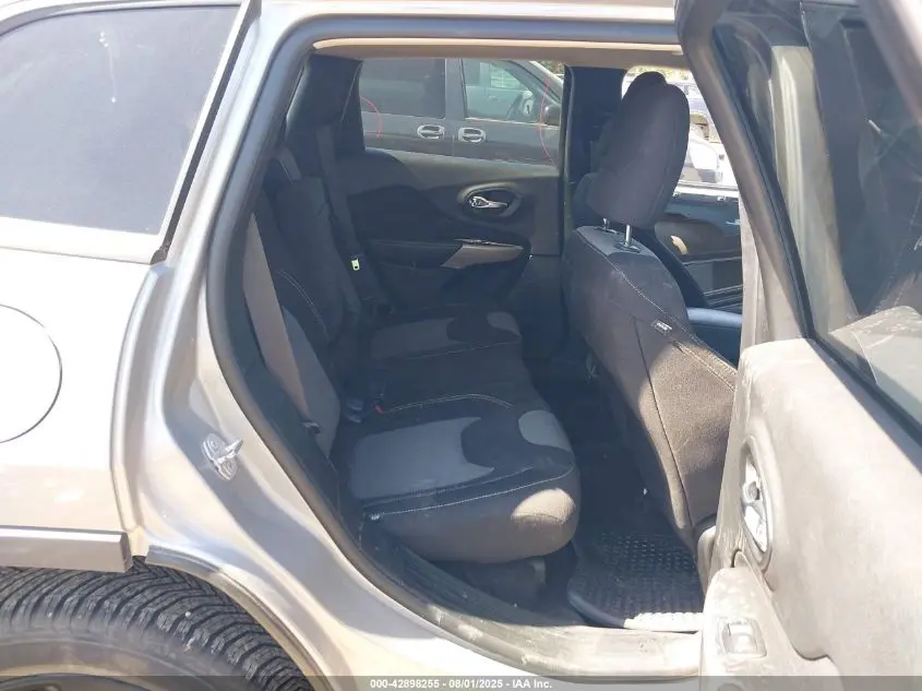 2018 JEEP CHEROKEE LATITUDE 4X4