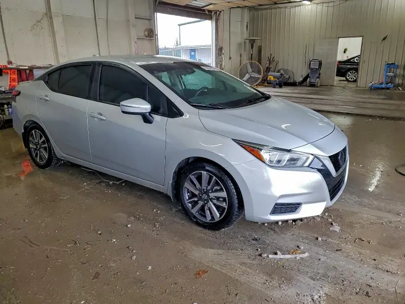 2020 NISSAN VERSA SV  