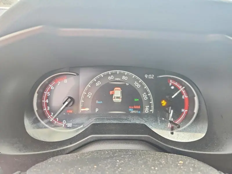 2025 TOYOTA RAV4 XLE  