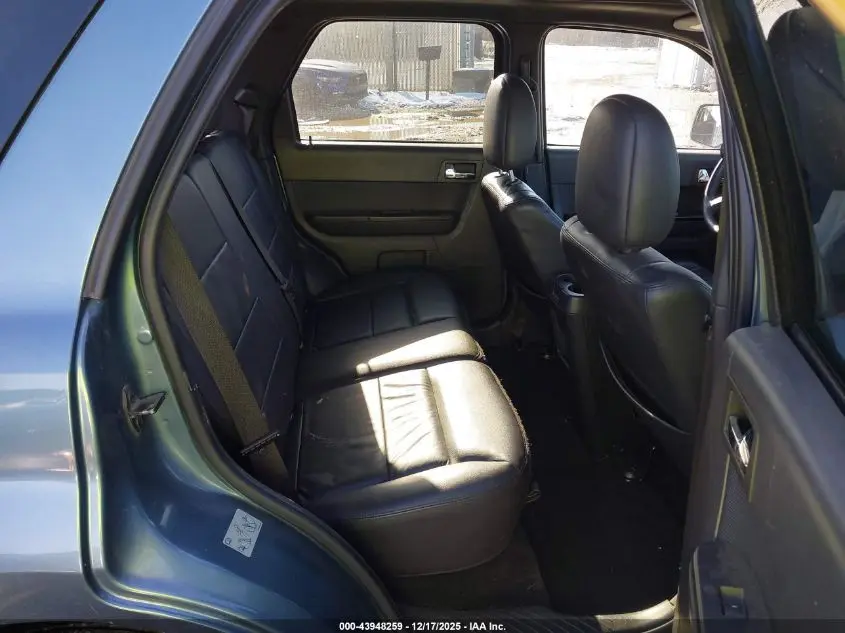 2011 FORD ESCAPE LIMITED