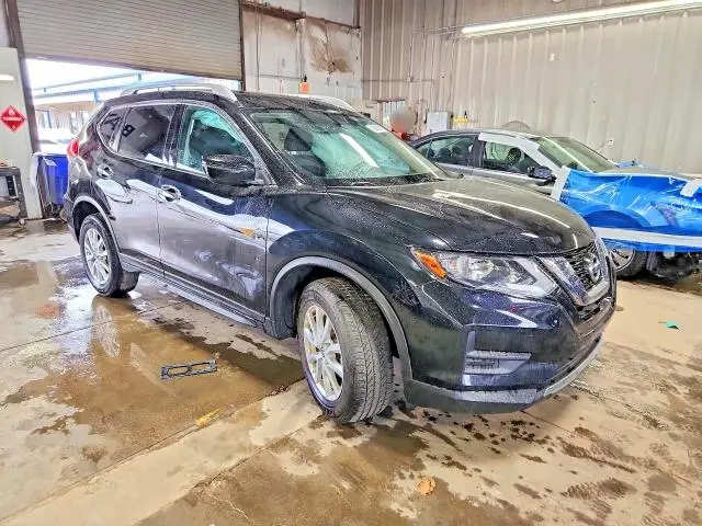 2017 NISSAN ROGUE SV  