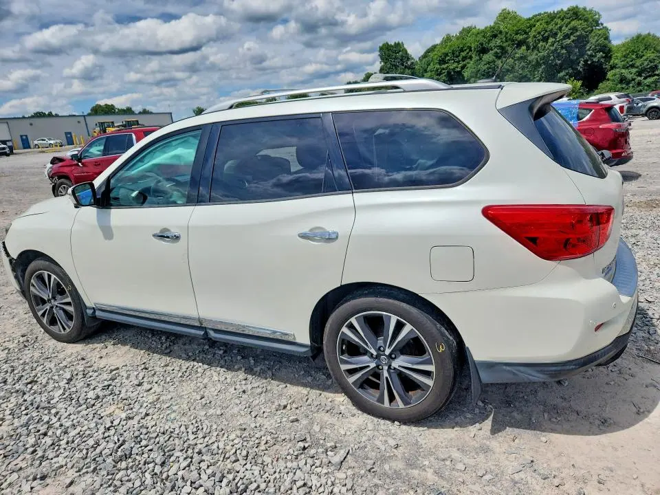 2017 NISSAN PATHFINDER PLATINUM  