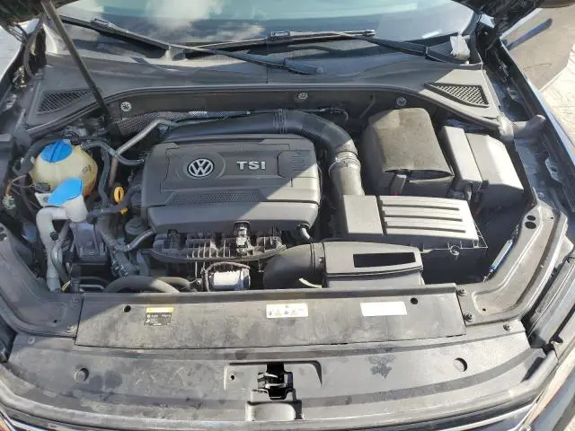 2016 VOLKSWAGEN PASSAT SE  