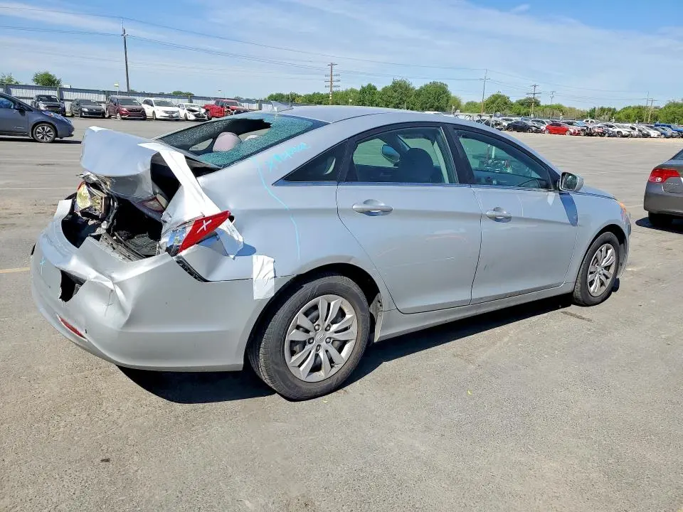 2012 HYUNDAI SONATA GLS  