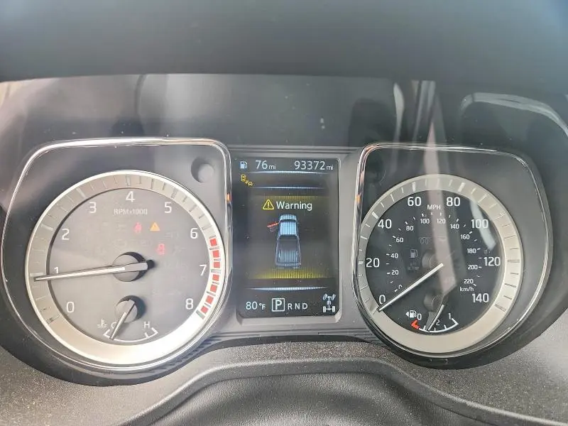 2017 NISSAN TITAN SV  