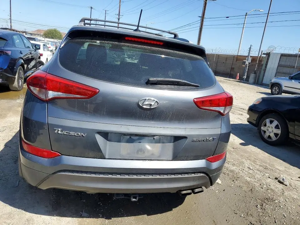 2016 HYUNDAI TUCSON SPORT  