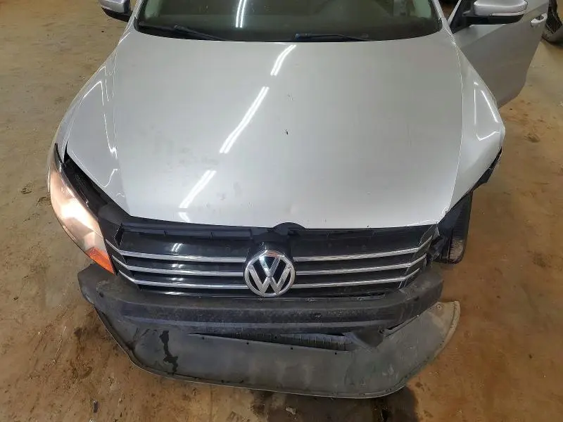 2015 VOLKSWAGEN PASSAT S  