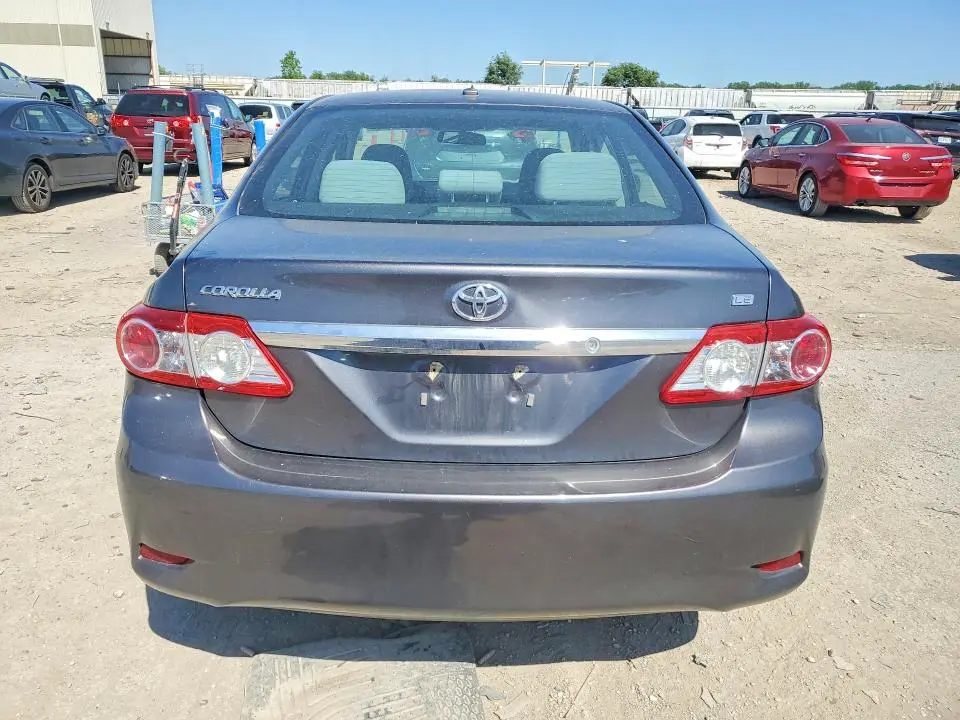 2013 TOYOTA COROLLA LE  