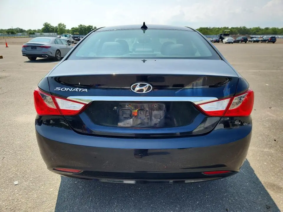 2012 HYUNDAI SONATA GLS  