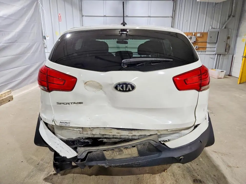 2016 KIA SPORTAGE LX  