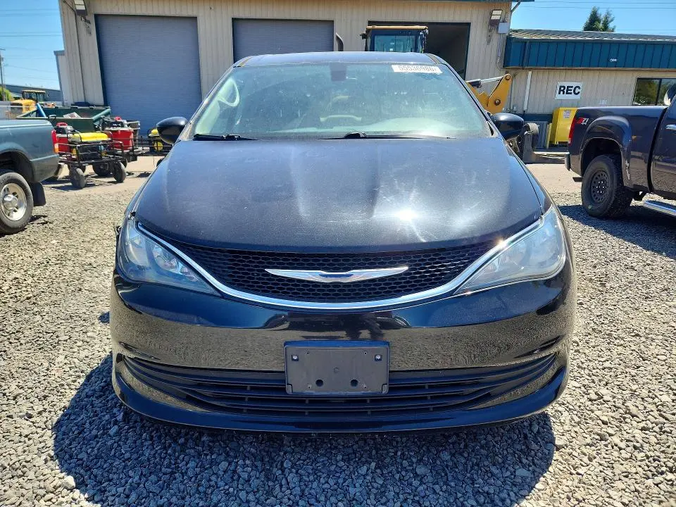 2017 CHRYSLER PACIFICA LX  