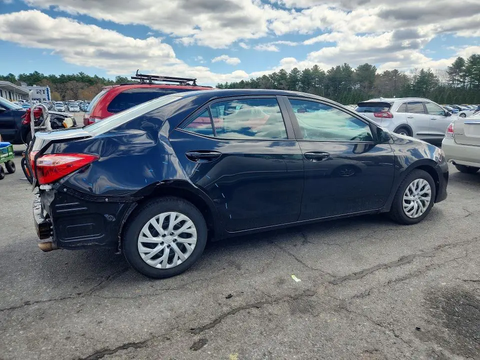 2017 TOYOTA COROLLA LE  