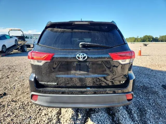 2019 TOYOTA HIGHLANDER LE  