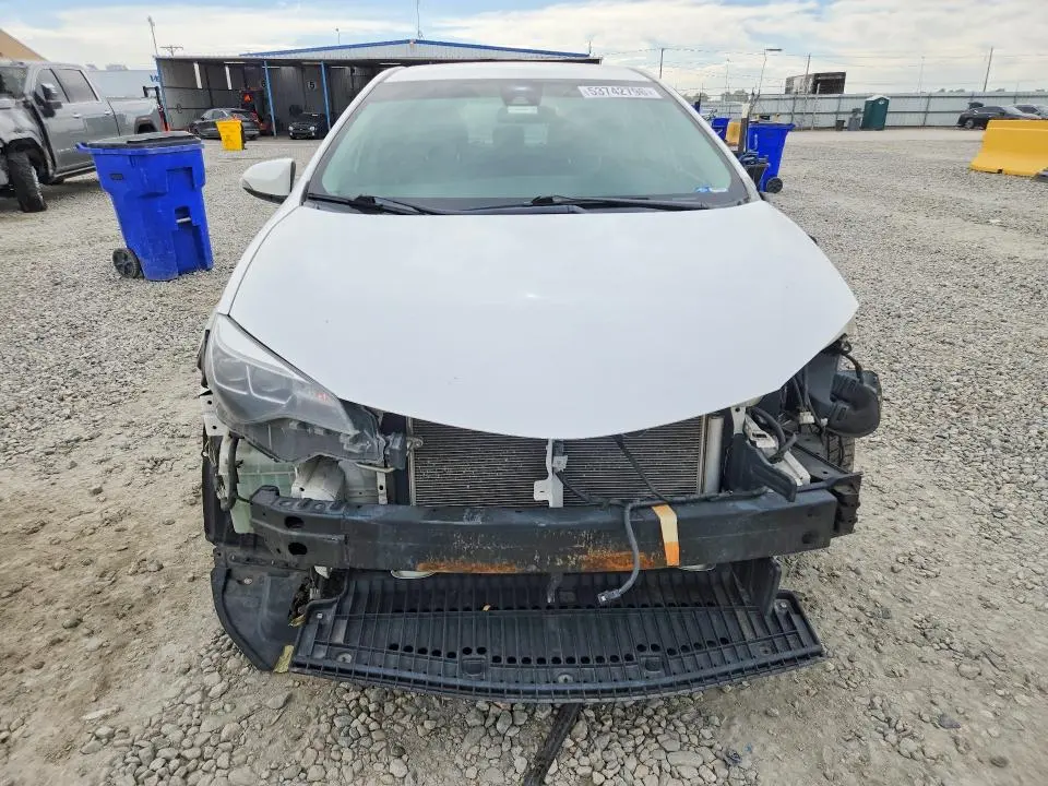 2019 TOYOTA COROLLA SE  