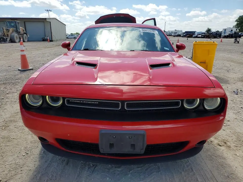 2015 DODGE CHALLENGER SXT  