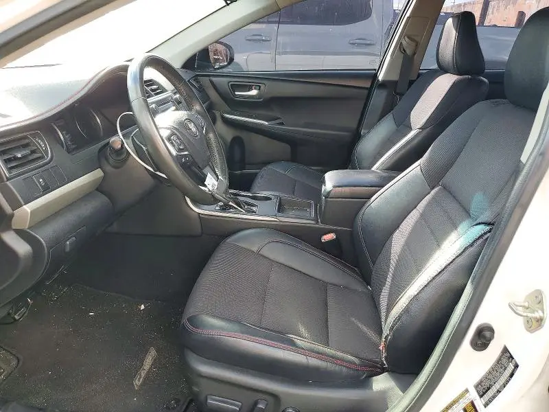2017 TOYOTA CAMRY SE  