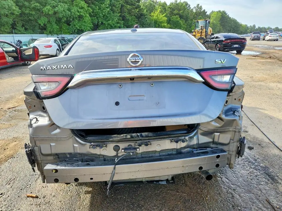2021 NISSAN MAXIMA SV  