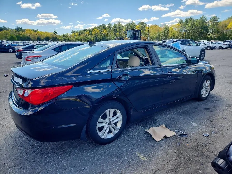 2013 HYUNDAI SONATA GLS  
