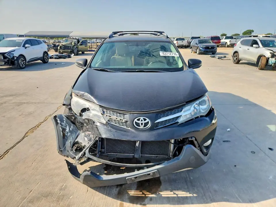 2013 TOYOTA RAV4 XLE  