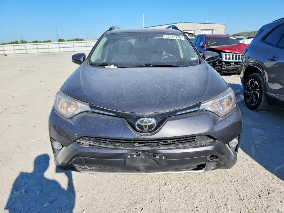 2017 TOYOTA RAV4 XLE  