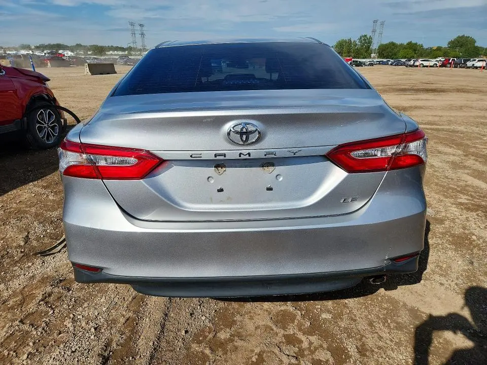2018 TOYOTA CAMRY LE  