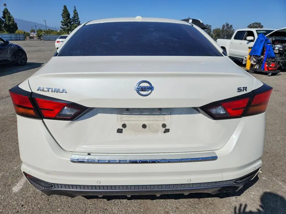 2020 NISSAN ALTIMA SR  