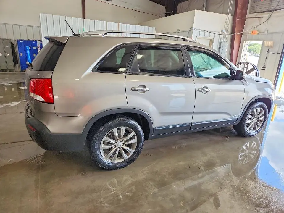 2011 KIA SORENTO EX  