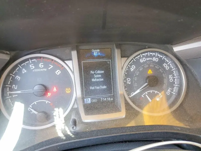 2019 TOYOTA TACOMA SR5  