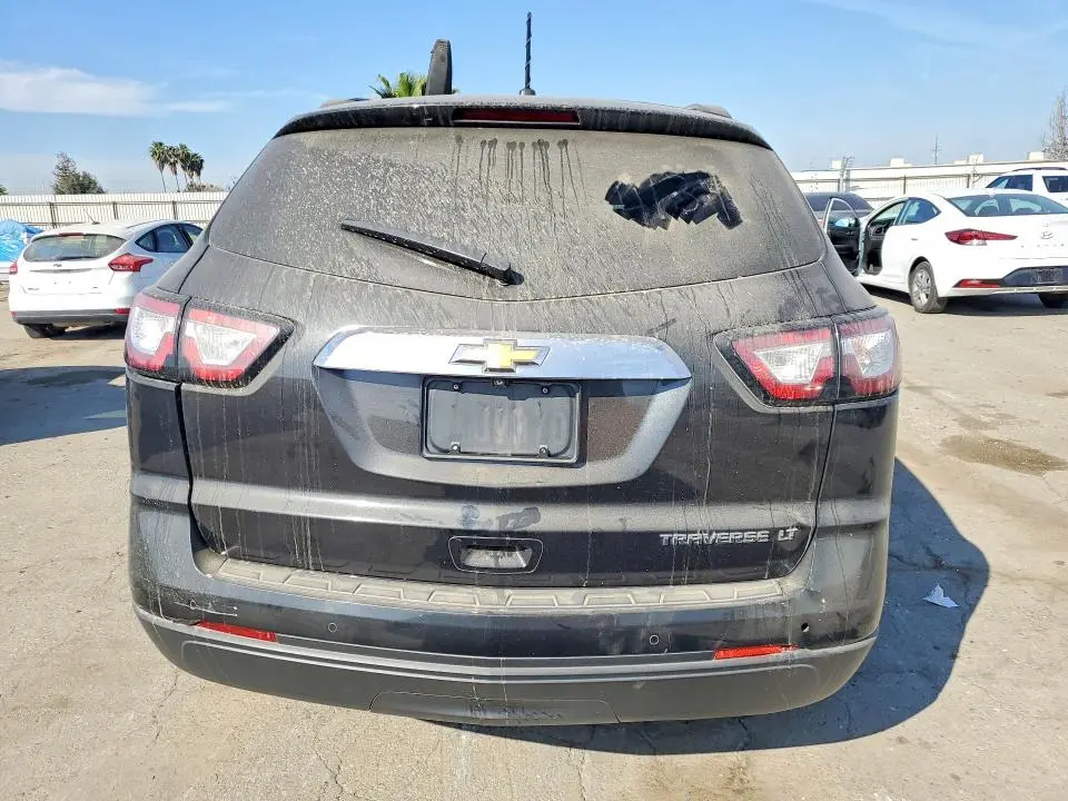 2015 CHEVROLET TRAVERSE LT  