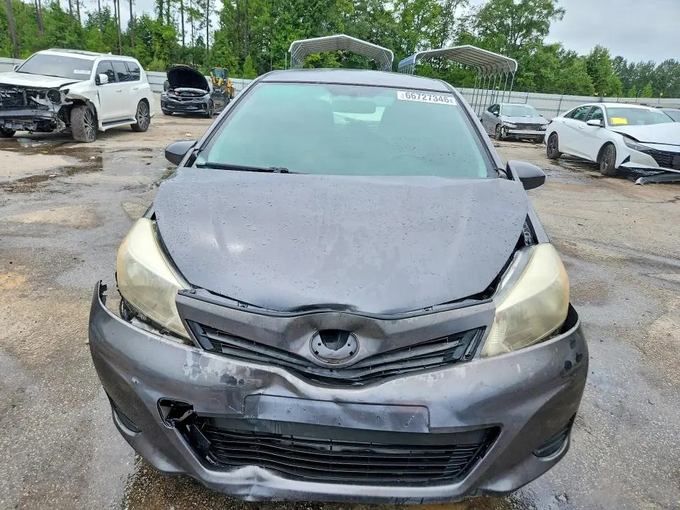 2013 TOYOTA YARIS 5-DOOR LE  