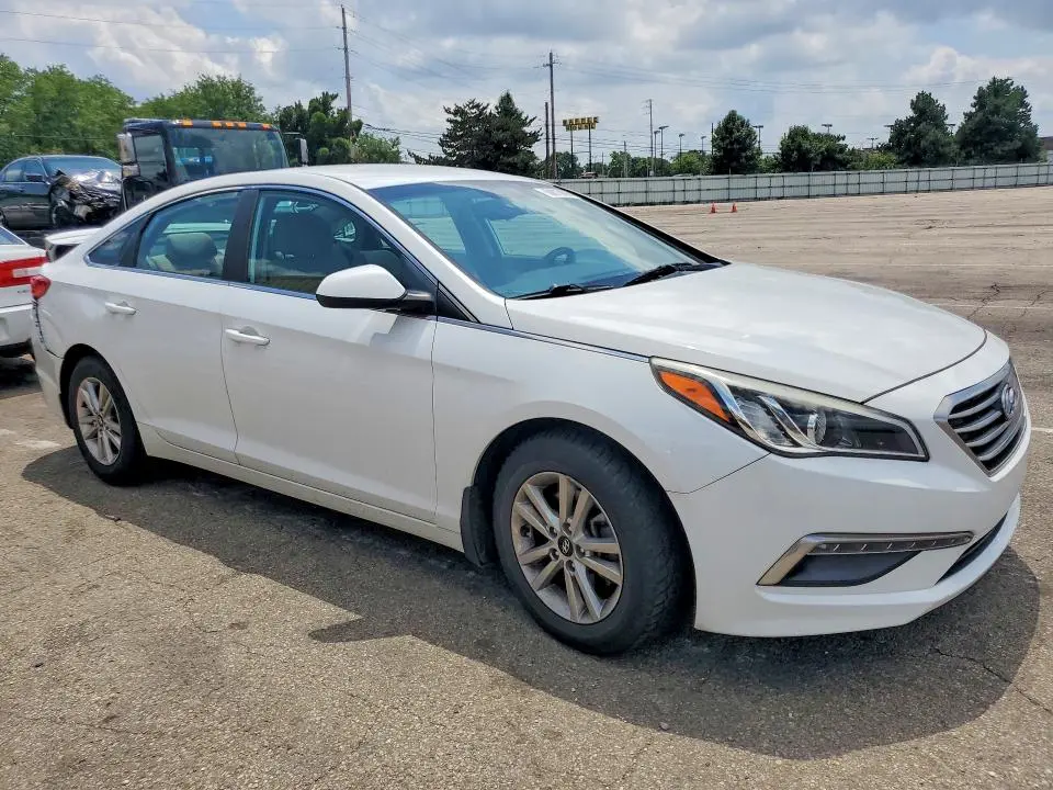 2015 HYUNDAI SONATA SE  