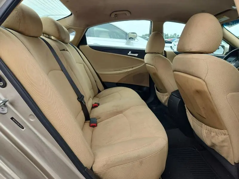 2011 HYUNDAI SONATA GLS  