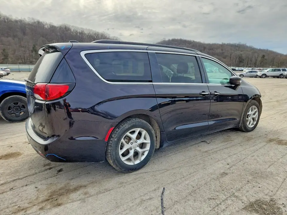 2018 CHRYSLER PACIFICA   