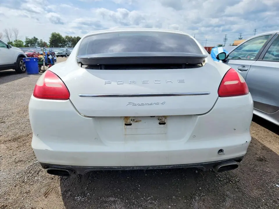 2012 PORSCHE PANAMERA 2  