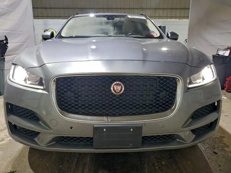 2020 JAGUAR F-PACE PRESTIGE  