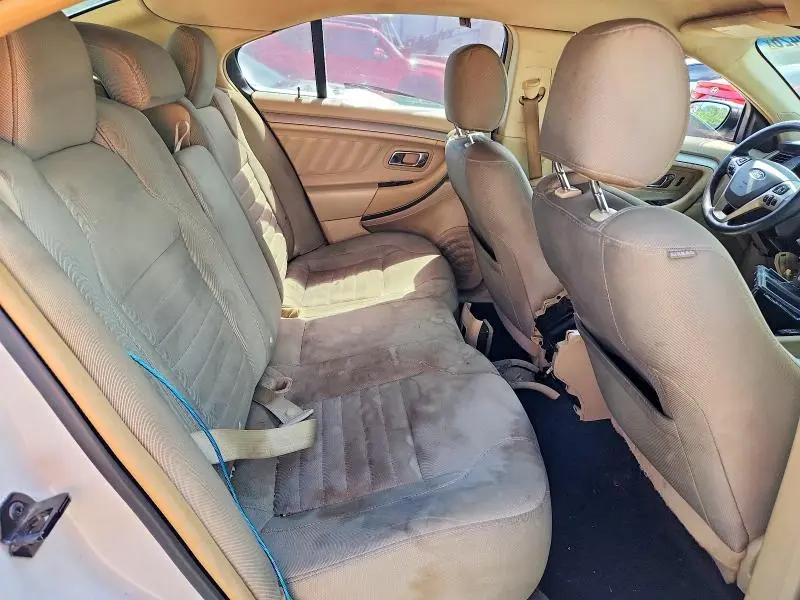2015 FORD TAURUS SE  