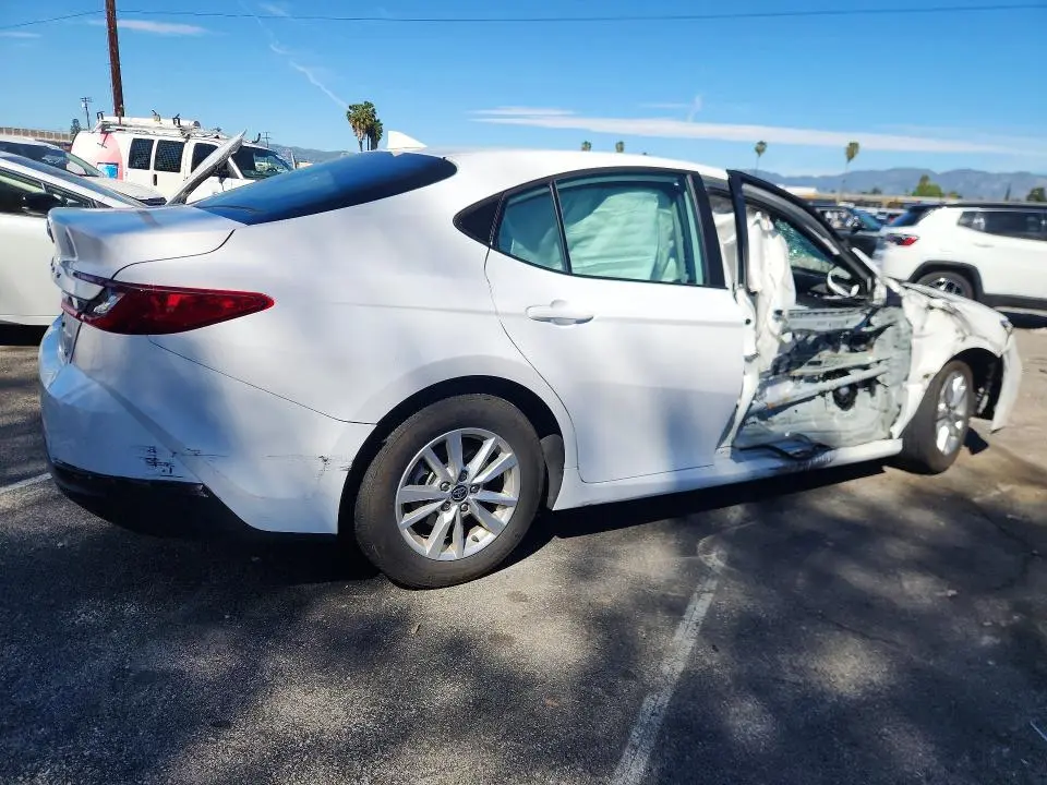 2025 TOYOTA CAMRY XSE  