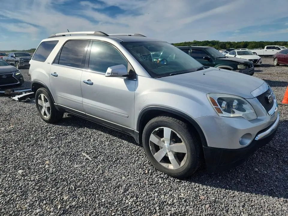 2011 GMC ACADIA SLT-1  