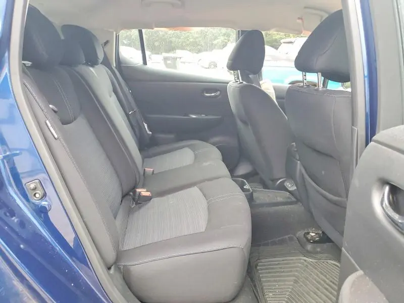 2023 NISSAN LEAF S  