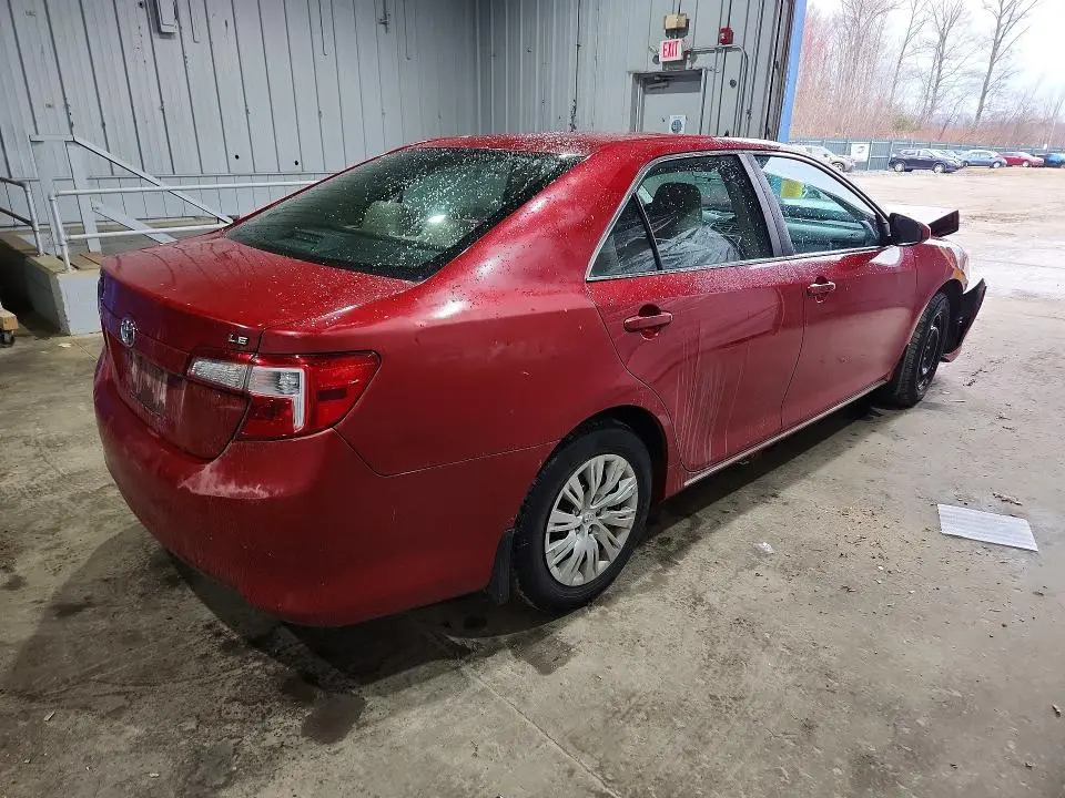 2013 TOYOTA CAMRY LE  